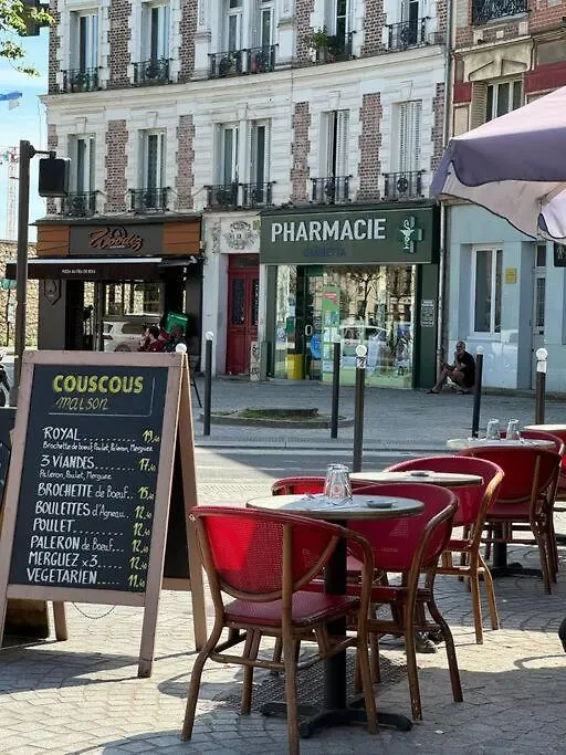 Appartement Aux Portes De Paris 이브리쉬르센 0*,